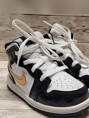 Nike Air Jordan 1 Mid SE (BQ6933-007) Black Gold Toddler Sneakers - Size 7C